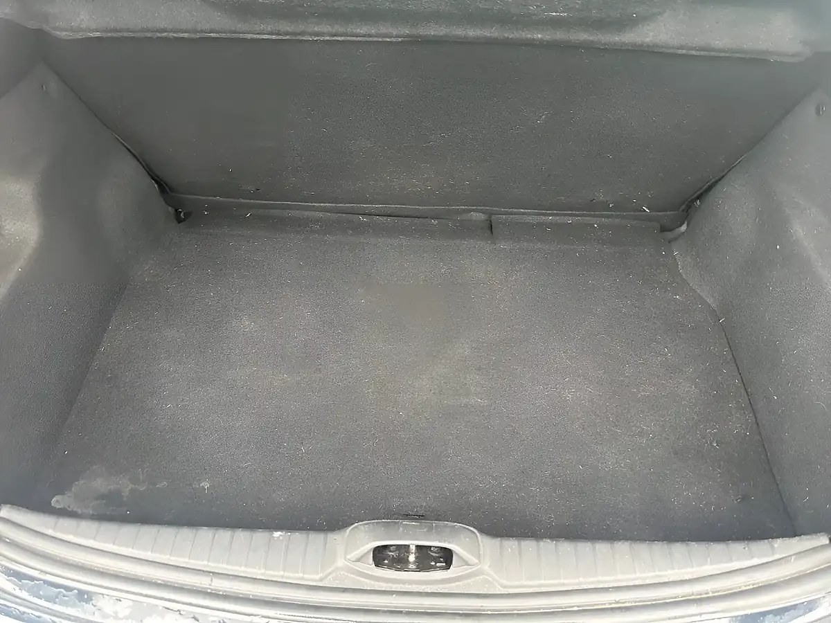 Used 2017 Peugeot 208 Access Grey - Interior and Exterior details 9