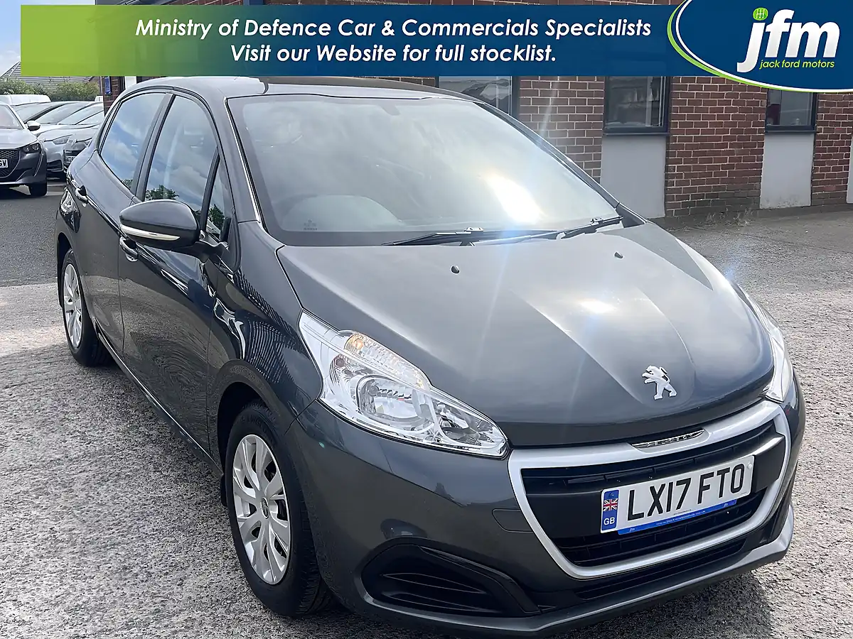 Used 2017 Peugeot 208 Access Shark Grey Met - Front View