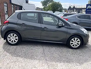 Used 2017 Peugeot 208 Access Shark Grey Met - Interior and Exterior details 5