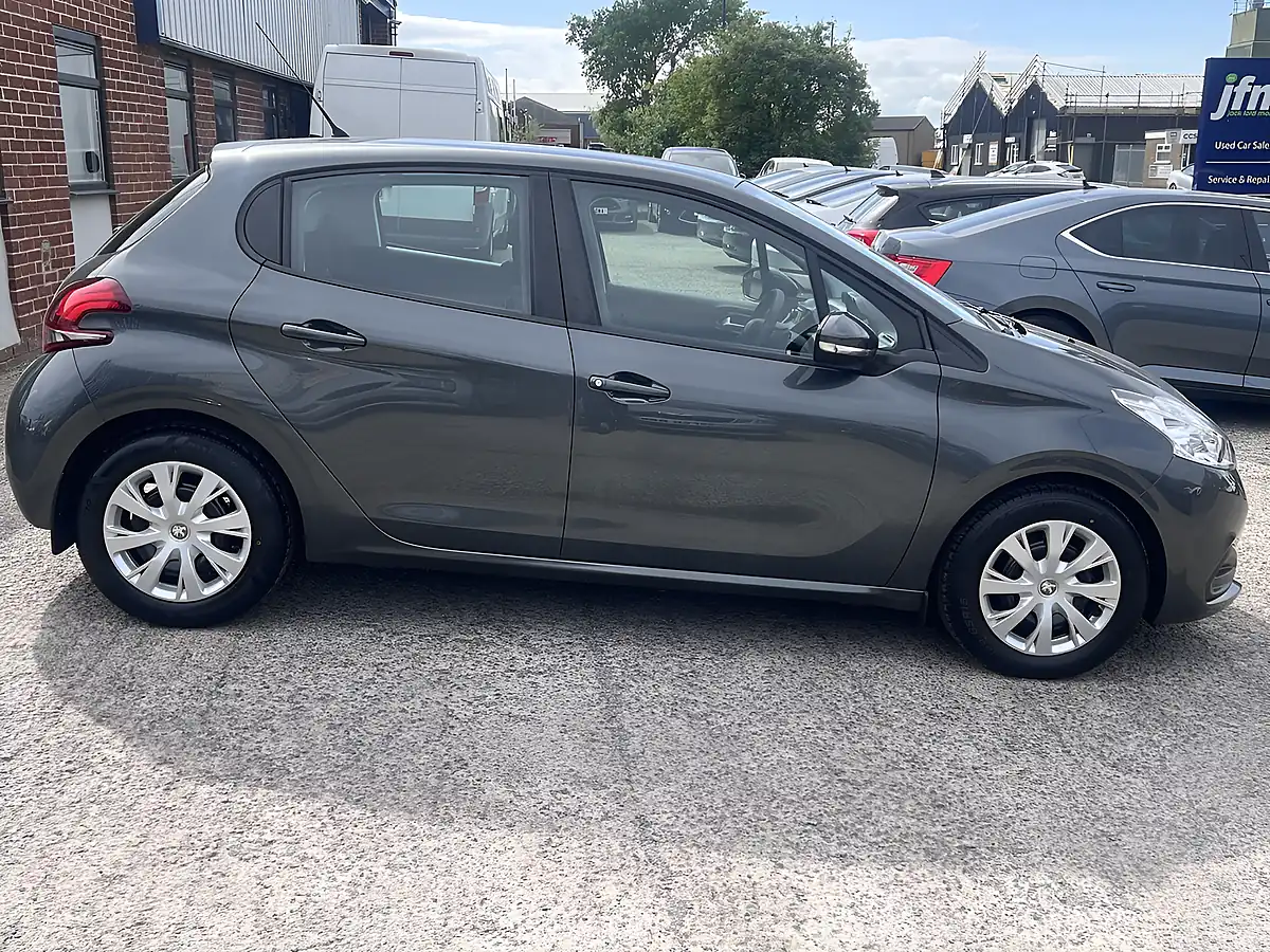 Used 2017 Peugeot 208 Access Shark Grey Met - Interior and Exterior details 5