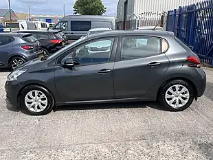 Used 2017 Peugeot 208 Access Shark Grey Met - Interior and Exterior details 8