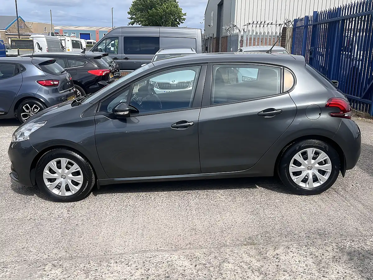Used 2017 Peugeot 208 Access Shark Grey Met - Interior and Exterior details 8