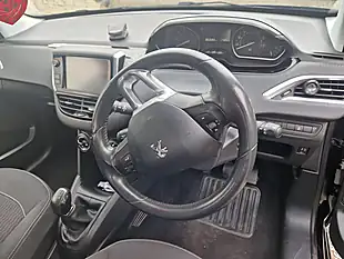 Used 2017 Peugeot 208 Active Blue - Interior and Exterior details 15