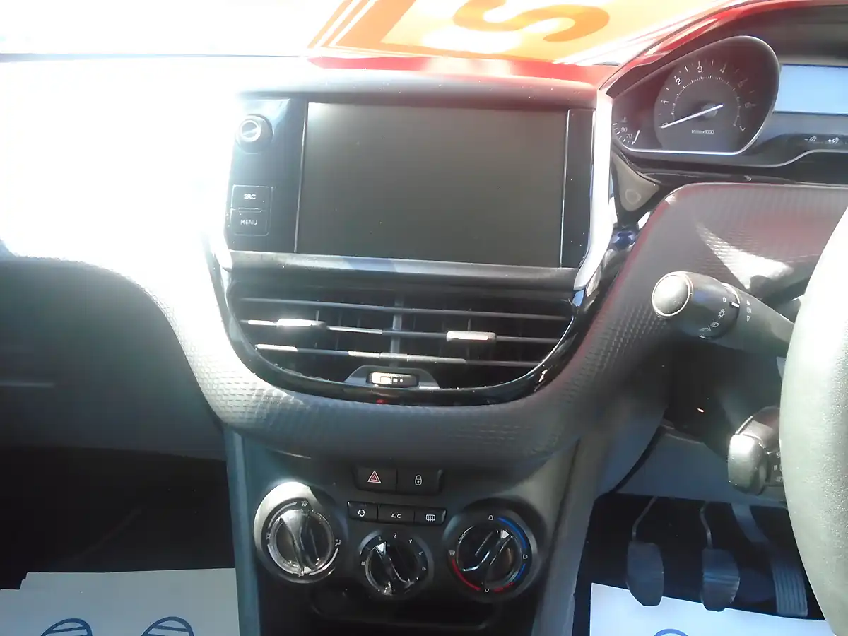 Used 2017 Peugeot 208 Active Blue - Interior and Exterior details 10