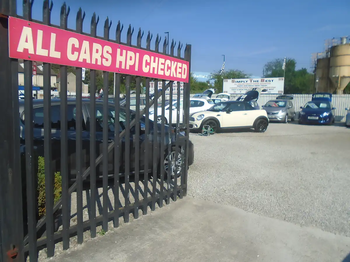 Used 2017 Peugeot 208 Active Blue - Interior and Exterior details 15
