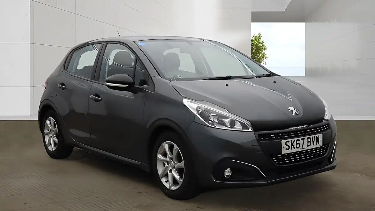 Used 2017 Peugeot 208 Active Grey - Front View