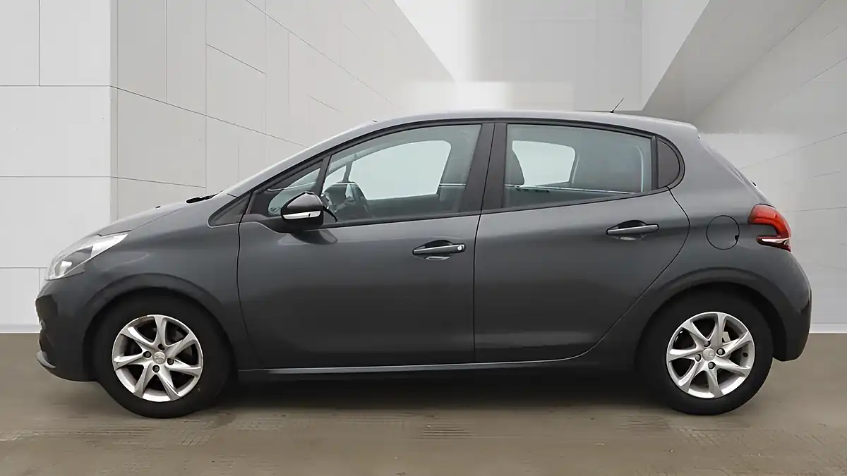 Used 2017 Peugeot 208 Active Grey - Interior and Exterior details 6