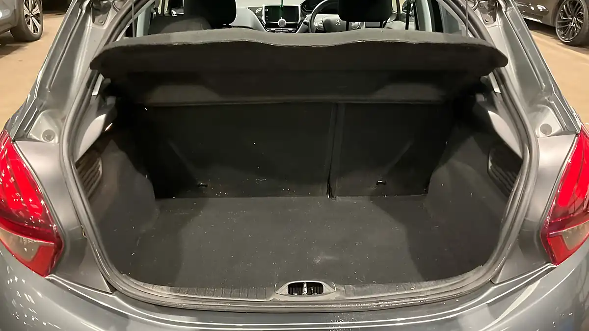 Used 2017 Peugeot 208 Active Grey - Interior and Exterior details 9