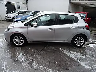 Used 2017 Peugeot 208 Active Silver - Interior and Exterior details 6