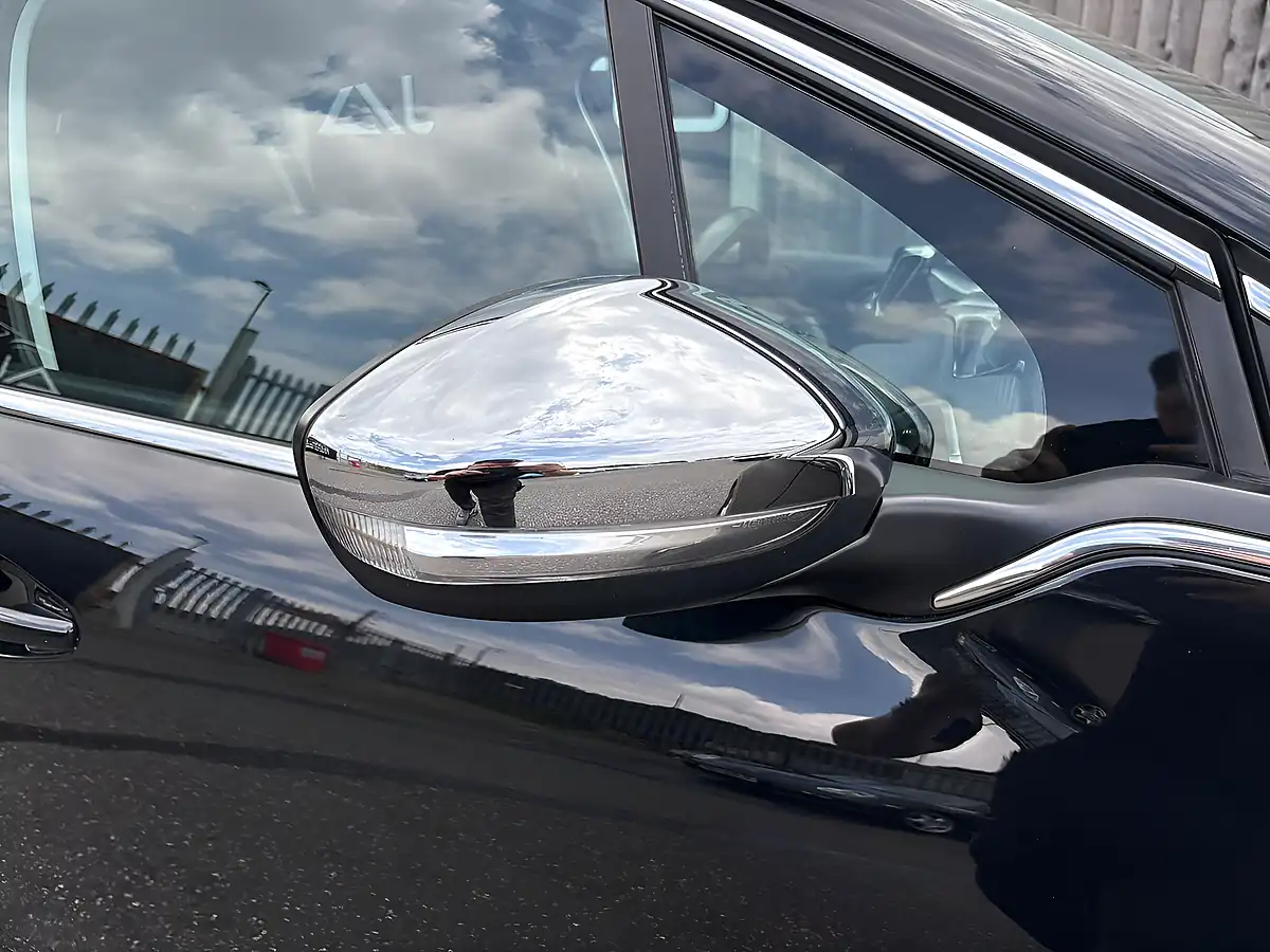 Used 2017 Peugeot 208 Allure Black - Interior and Exterior details 16