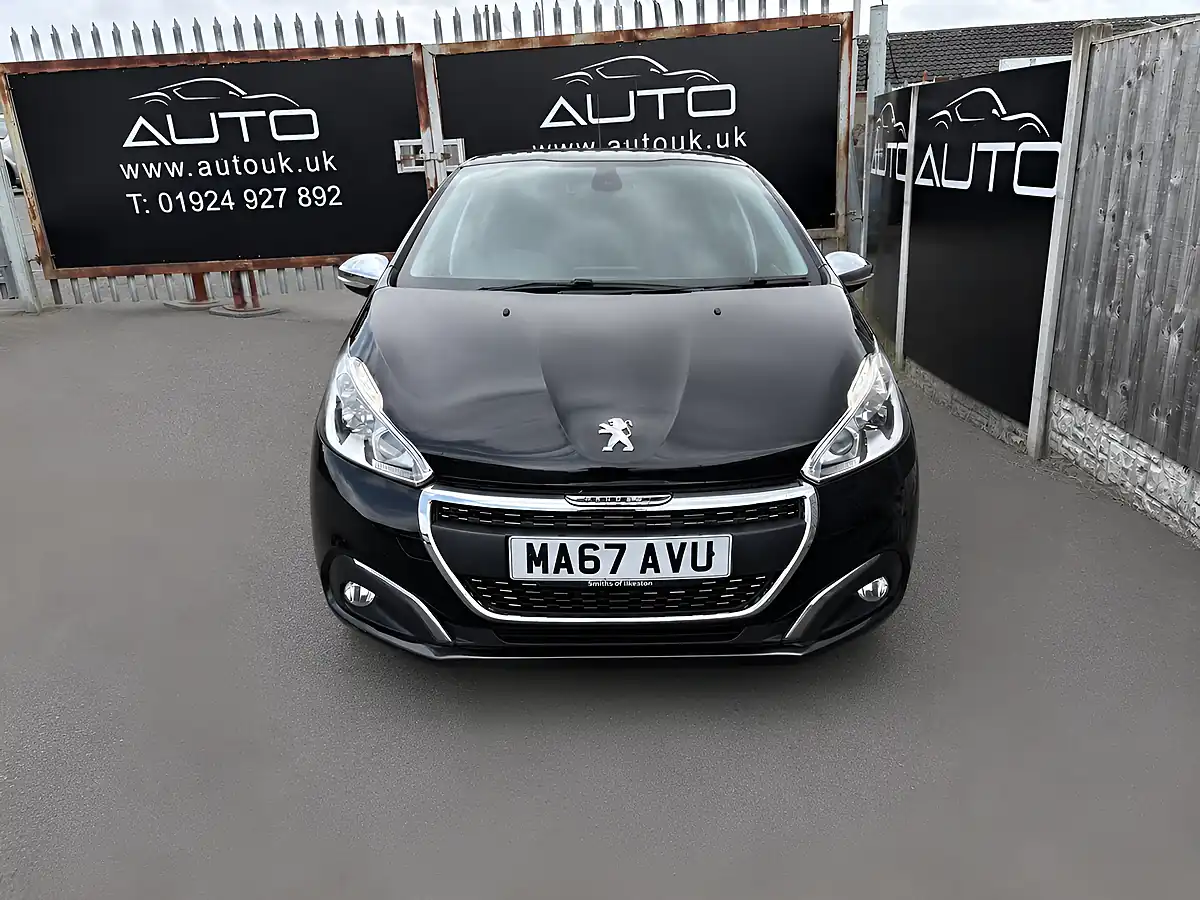 Used 2017 Peugeot 208 Allure Black - Interior and Exterior details 2