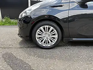 Used 2017 Peugeot 208 Allure Black - Interior and Exterior details 6