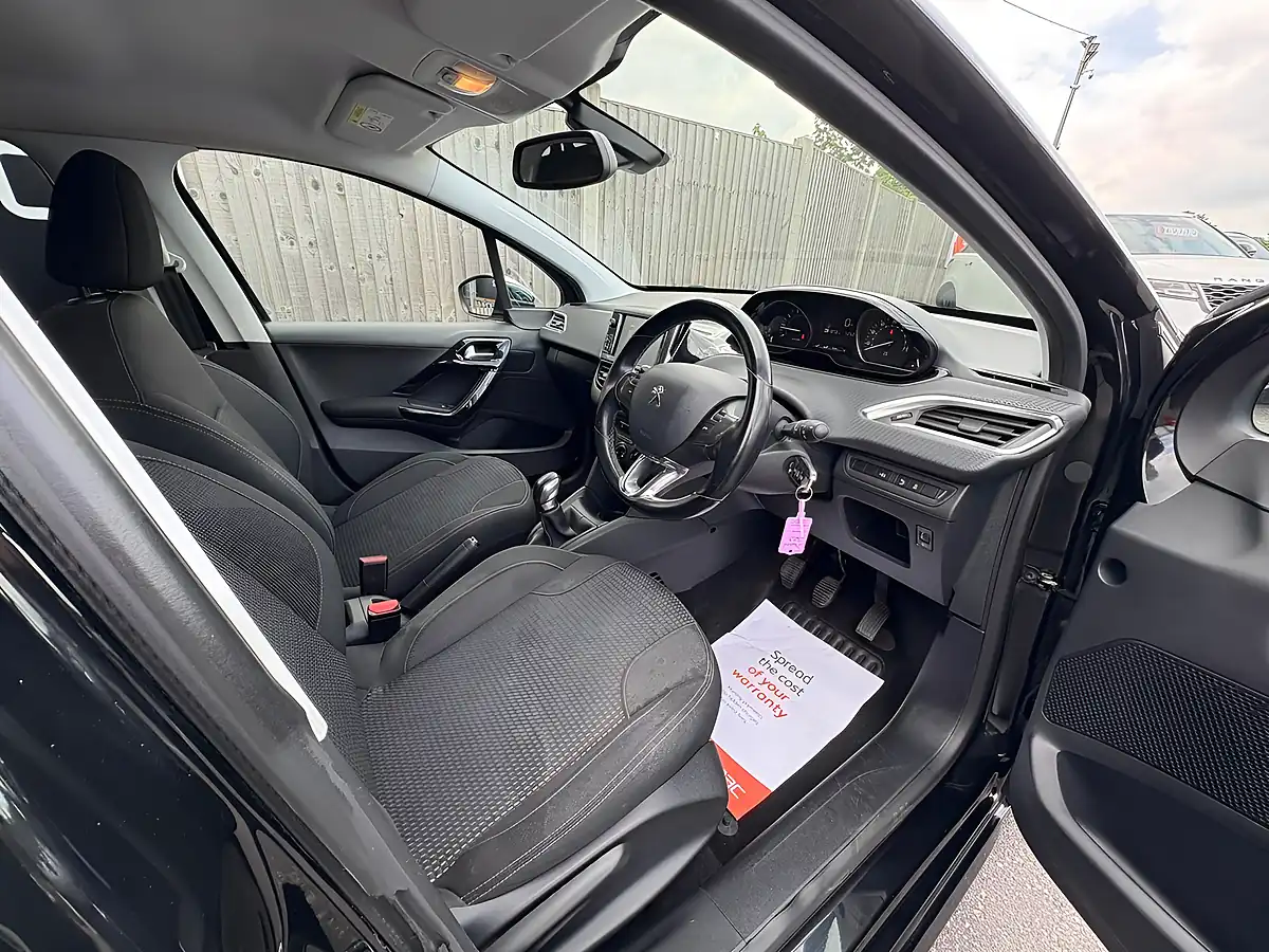 Used 2017 Peugeot 208 Allure Black - Interior and Exterior details 7