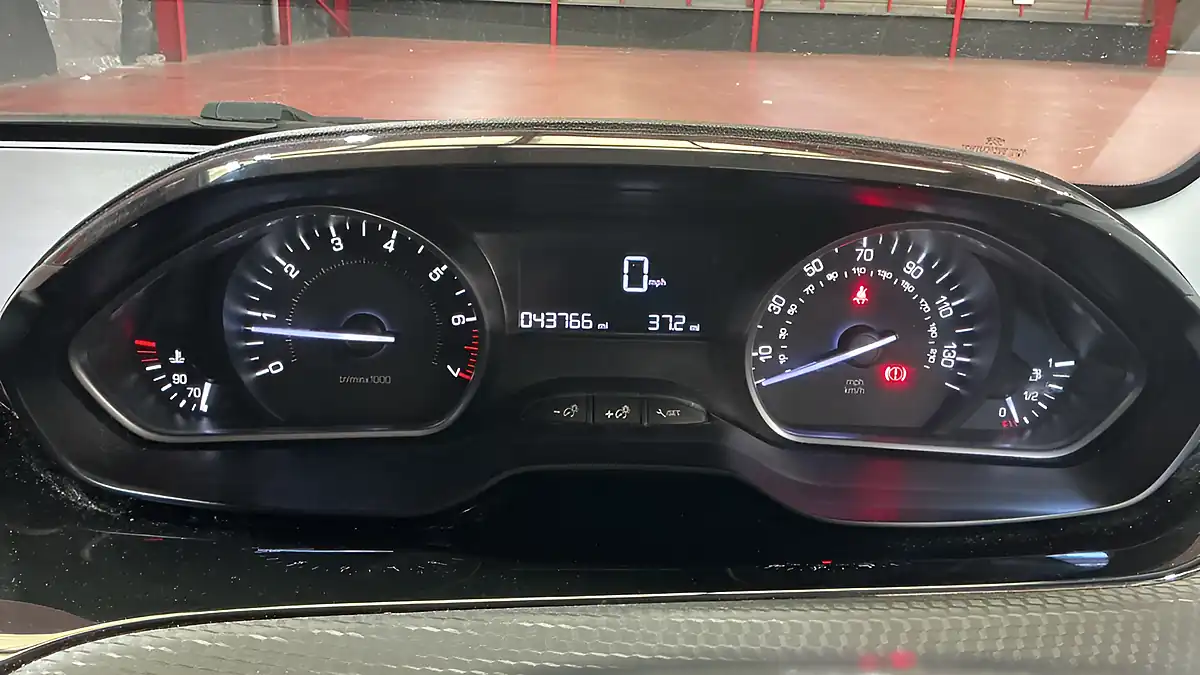 Used 2017 Peugeot 208 Allure Grey - Interior and Exterior details 10