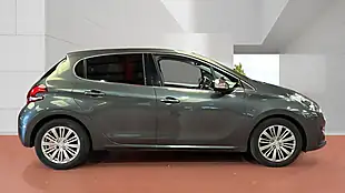 Used 2017 Peugeot 208 Allure Grey - Interior and Exterior details 5