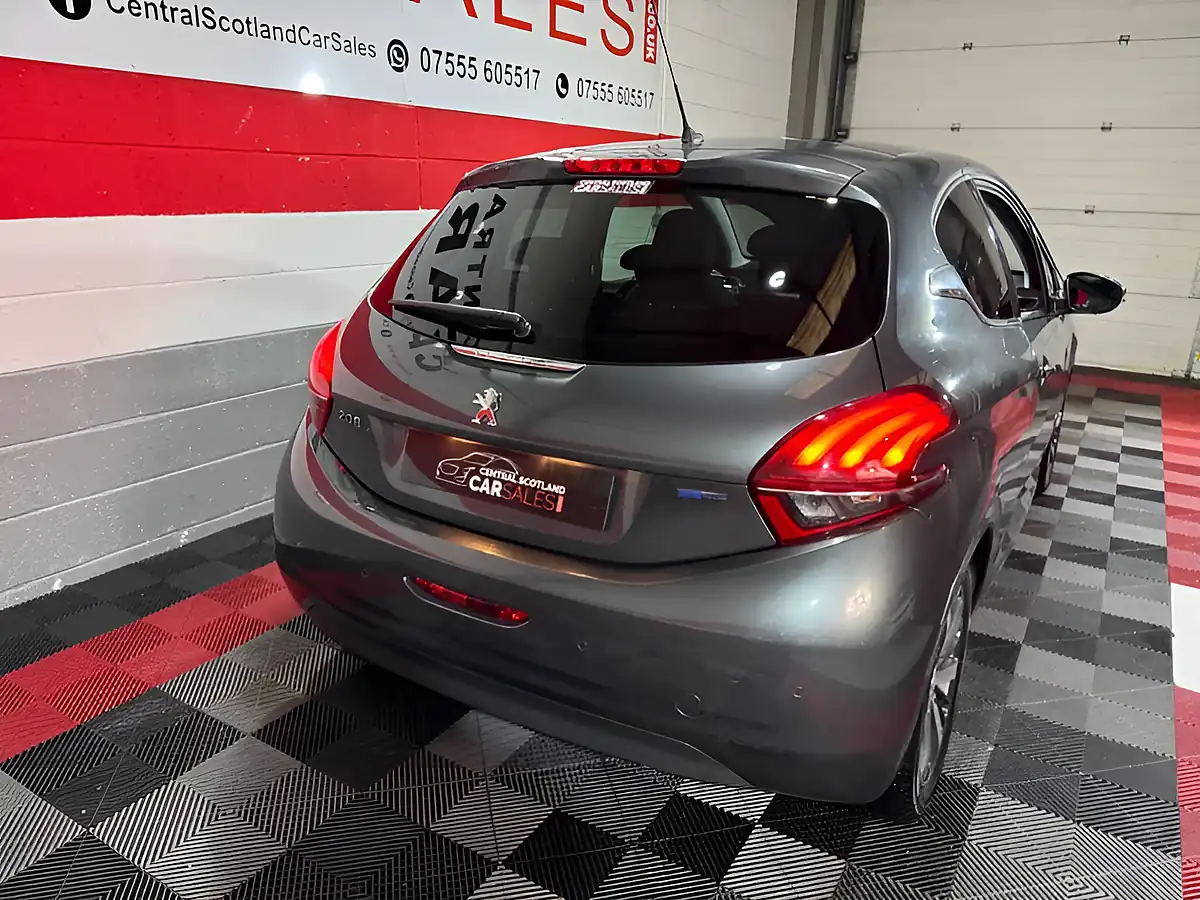 Used 2017 Peugeot 208 Allure Grey - Interior and Exterior details 18