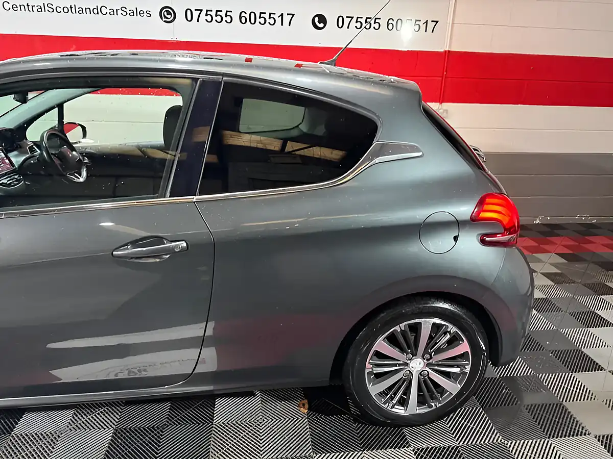 Used 2017 Peugeot 208 Allure Grey - Interior and Exterior details 4