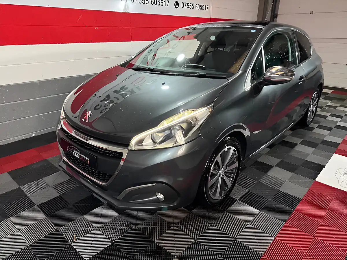 Used 2017 Peugeot 208 Allure Grey - Interior and Exterior details 8