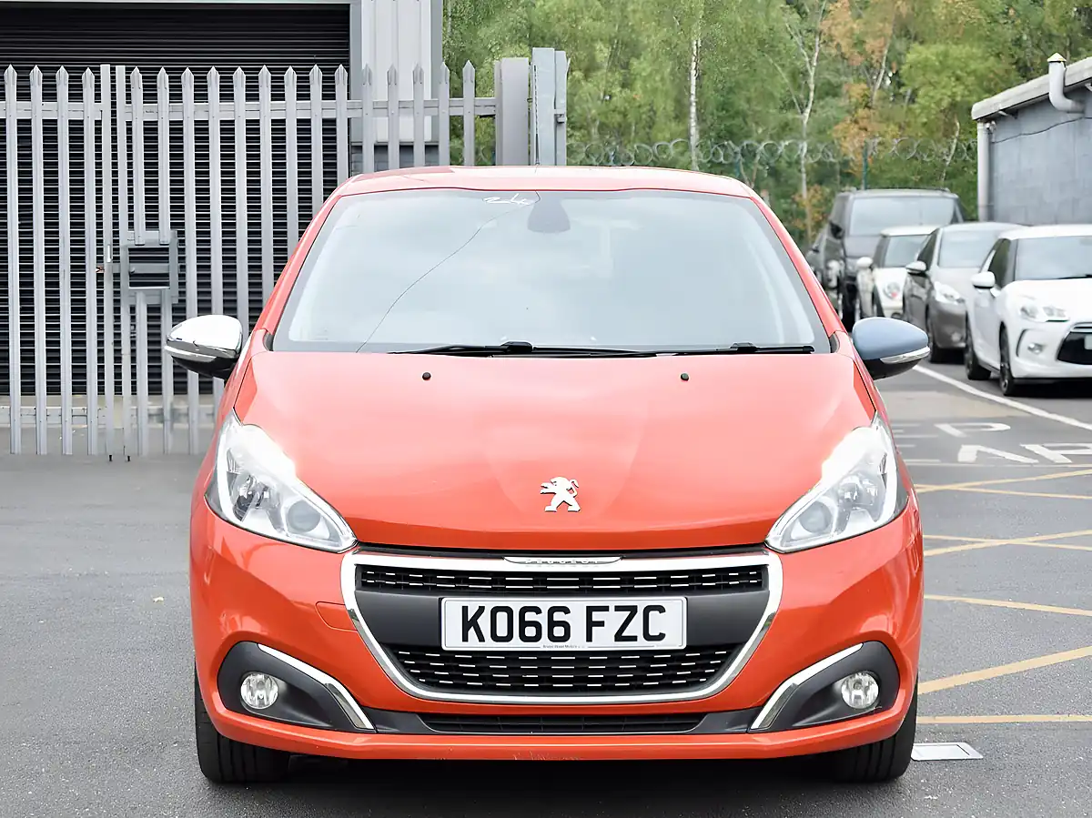 Used 2017 Peugeot 208 Allure Orange - Interior and Exterior details 2