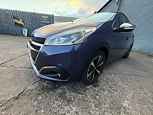 Used 2017 Peugeot 208 Allure Premium Blue - Interior and Exterior details 14