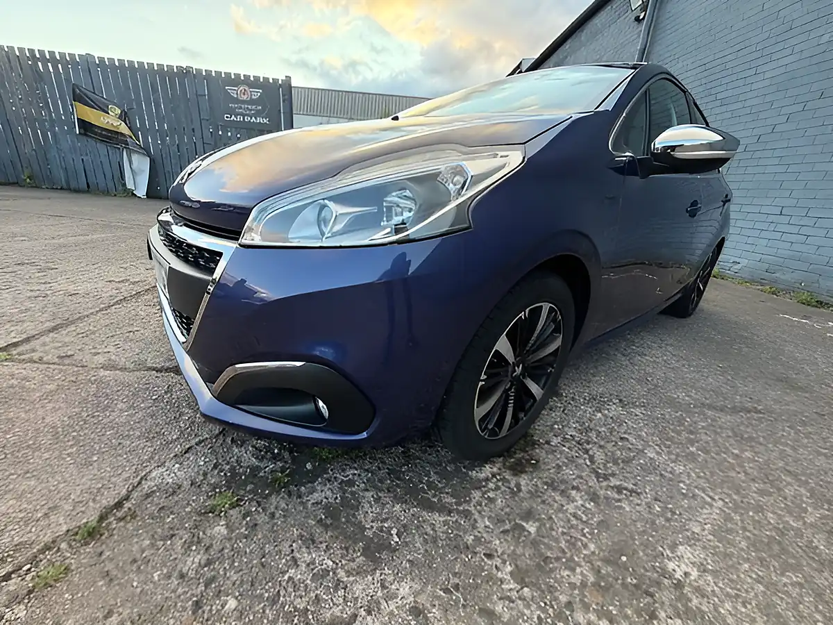 Used 2017 Peugeot 208 Allure Premium Blue - Interior and Exterior details 14