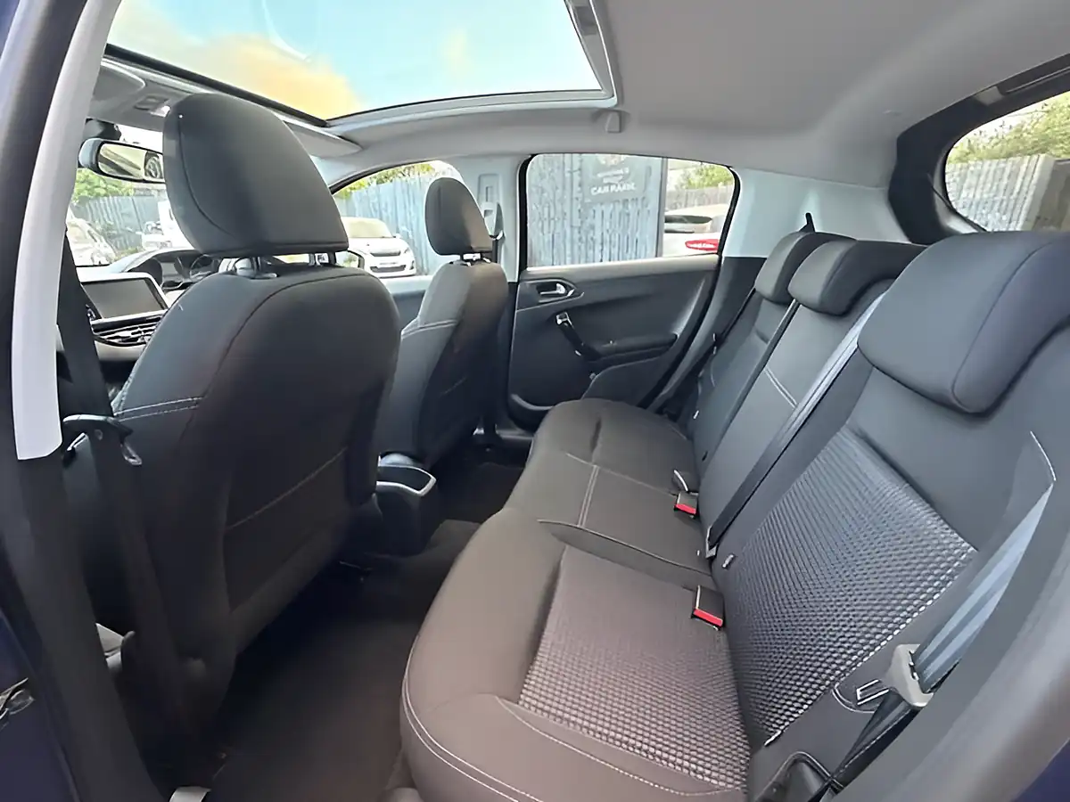 Used 2017 Peugeot 208 Allure Premium Blue - Interior and Exterior details 16