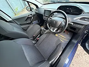 Used 2017 Peugeot 208 Allure Premium Blue - Interior and Exterior details 19