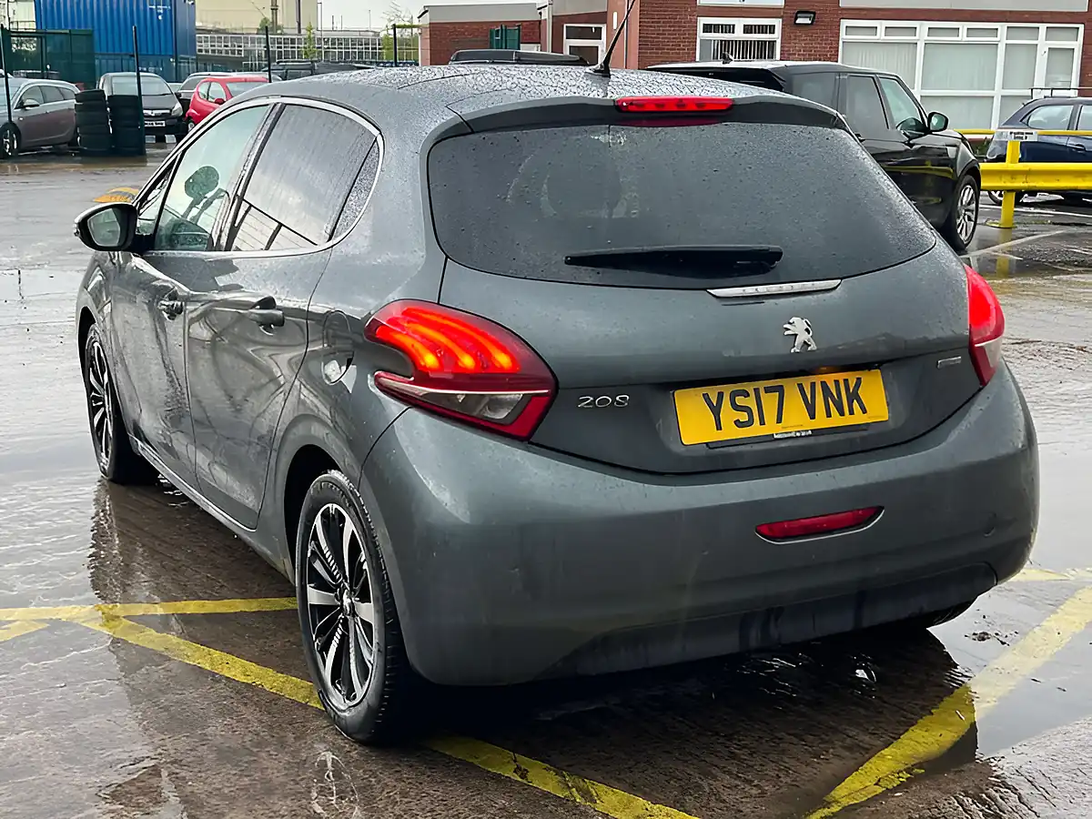 Used 2017 Peugeot 208 Allure Premium Hurricane Grey - Interior and Exterior details 8