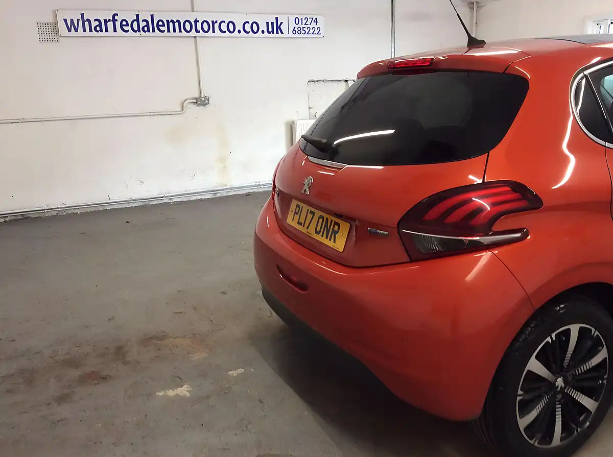 Used 2017 Peugeot 208 Allure Premium Orange - Interior and Exterior details 8