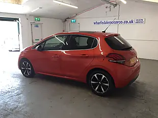 Used 2017 Peugeot 208 Allure Premium Orange - Interior and Exterior details 9