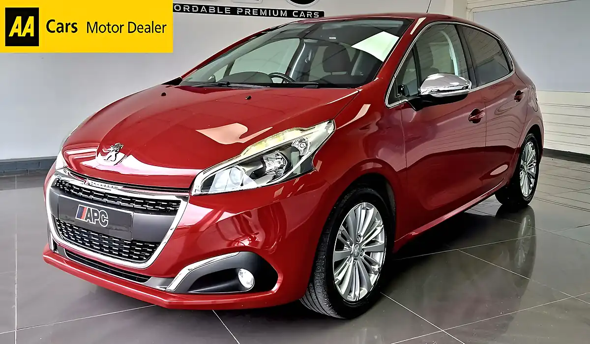 Used 2017 Peugeot 208 Allure Red - Front View