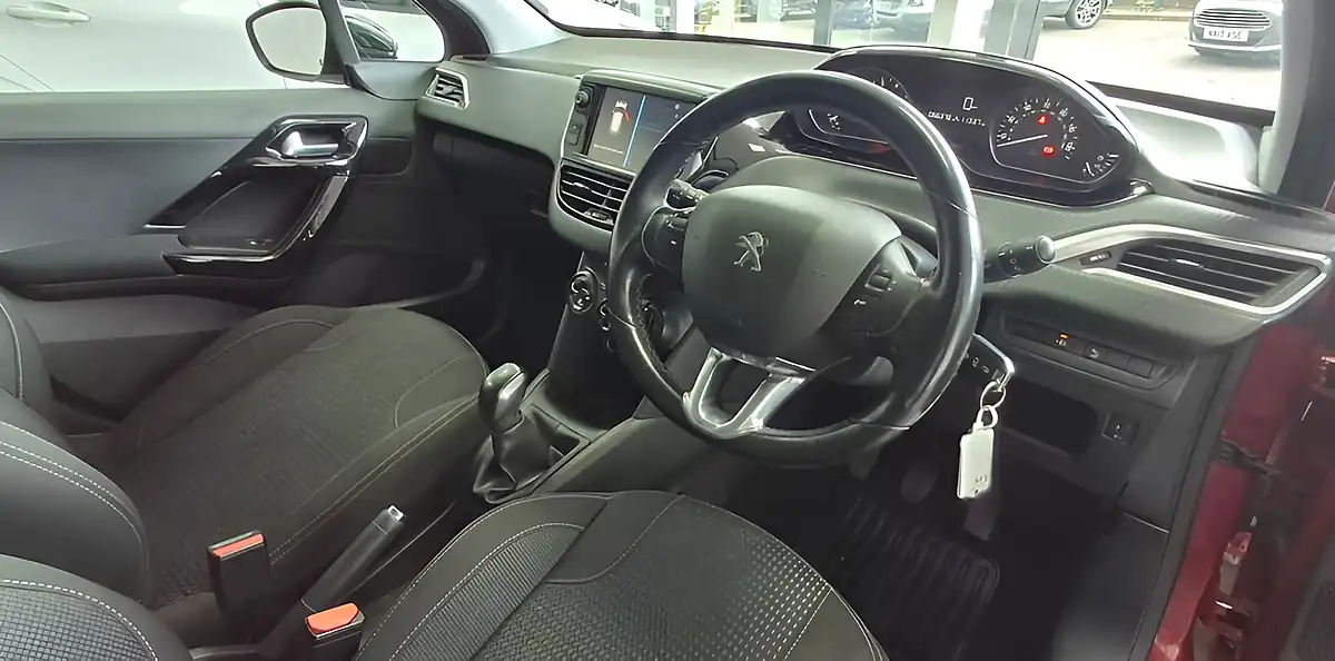Used 2017 Peugeot 208 Allure Red - Interior and Exterior details 15