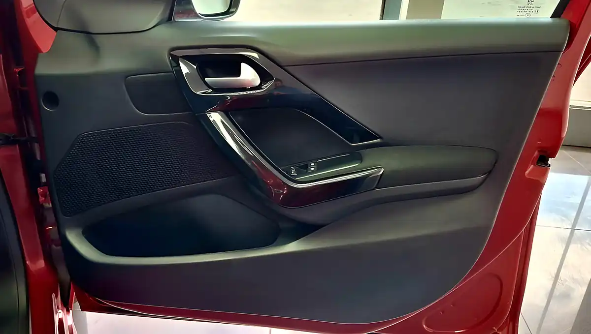 Used 2017 Peugeot 208 Allure Red - Interior and Exterior details 16