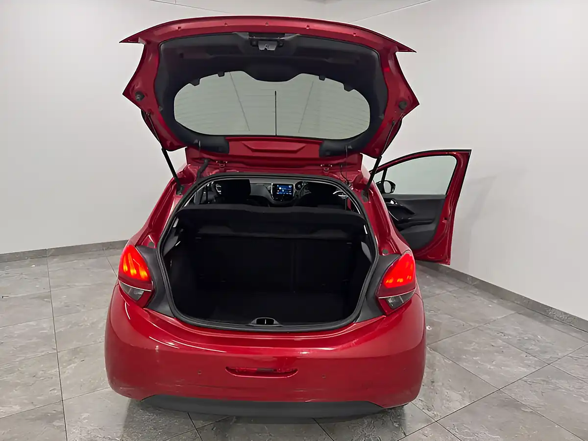 Used 2017 Peugeot 208 Allure Red - Interior and Exterior details 14