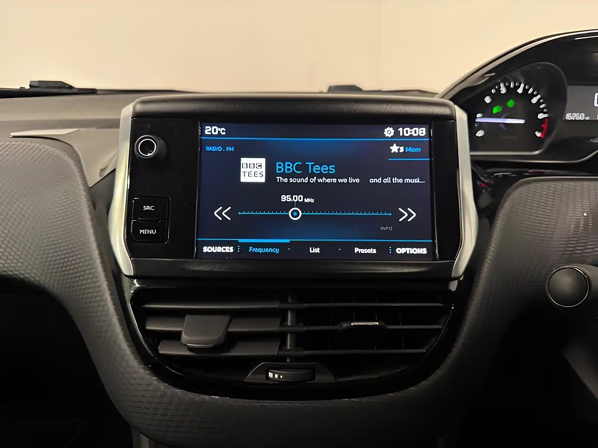 Used 2017 Peugeot 208 Allure Red - Interior and Exterior details 15