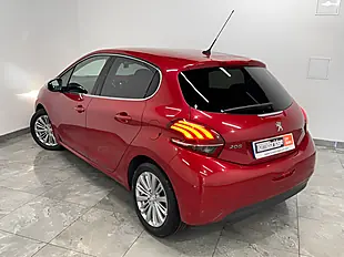 Used 2017 Peugeot 208 Allure Red - Interior and Exterior details 5