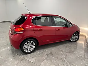 Used 2017 Peugeot 208 Allure Red - Interior and Exterior details 8