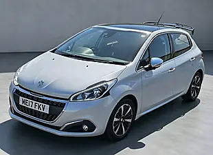 Used 2017 Peugeot 208 Allure White - Interior and Exterior details 4