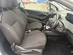 Used 2017 Peugeot 208 Allure White - Interior and Exterior details 9