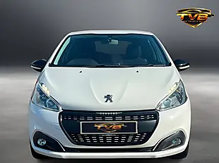 Used 2017 Peugeot 208 Black Edition Bianca White - Interior and Exterior details 9