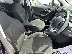 Used 2017 Peugeot 208 Blue - Interior and Exterior details 13