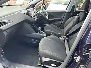 Used 2017 Peugeot 208 Blue - Interior and Exterior details 5