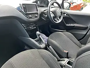 Used 2017 Peugeot 208 Blue - Interior and Exterior details 8