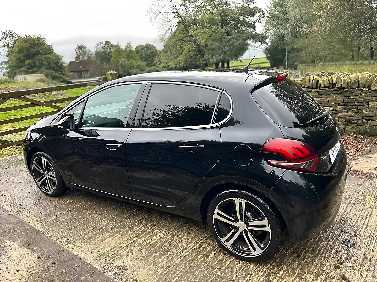 Used 2017 Peugeot 208 GT Line Black - Interior and Exterior details 13
