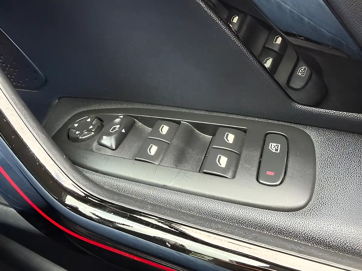 Used 2017 Peugeot 208 GT Line White - Interior and Exterior details 15