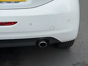 Used 2017 Peugeot 208 GT Line White - Interior and Exterior details 19