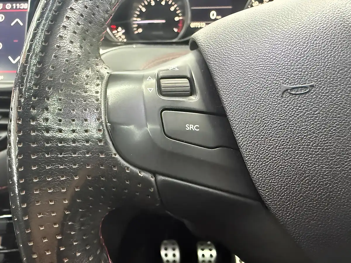 Used 2017 Peugeot 208 Prestige White - Interior and Exterior details 19