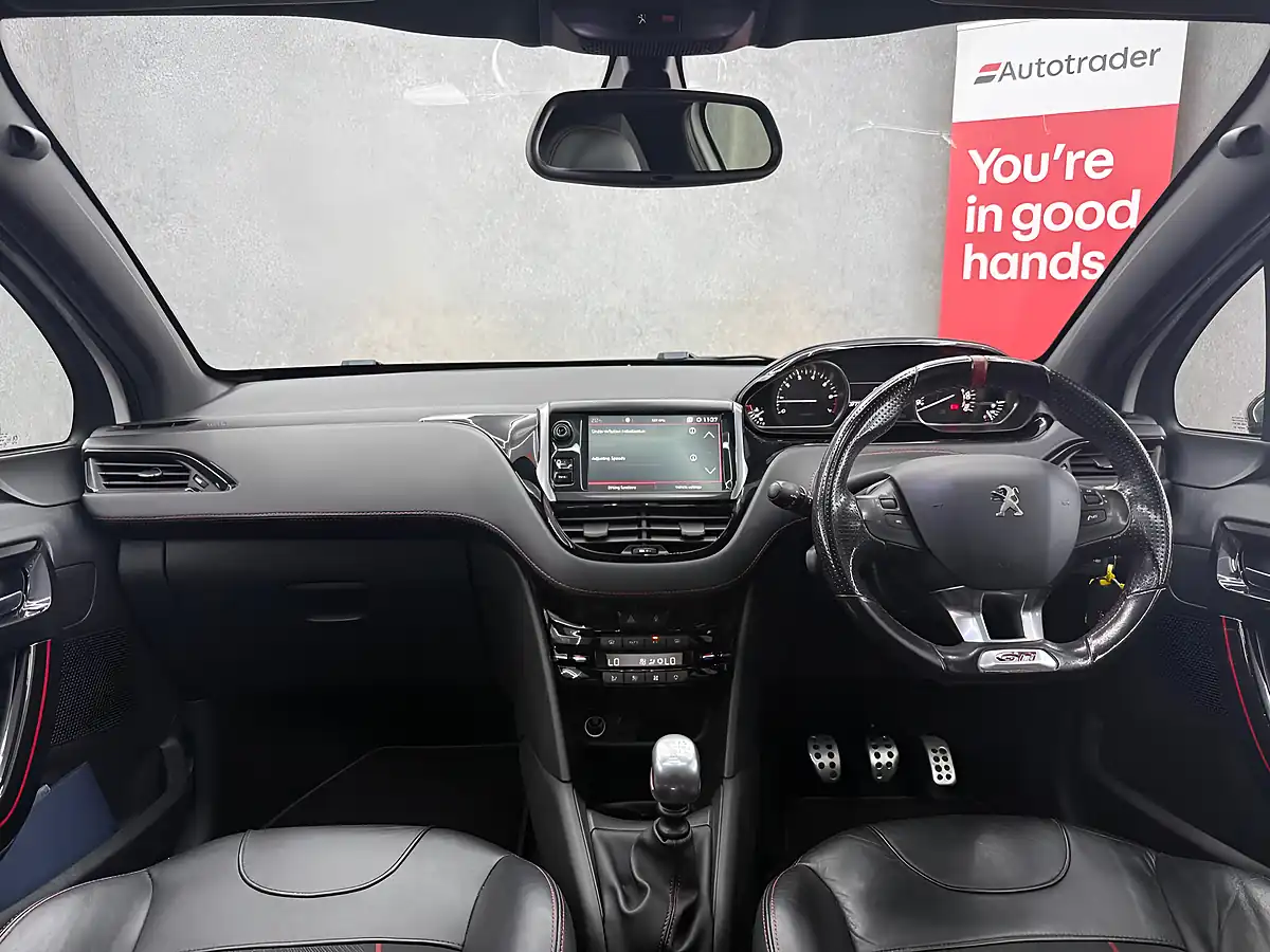 Used 2017 Peugeot 208 Prestige White - Interior and Exterior details 20