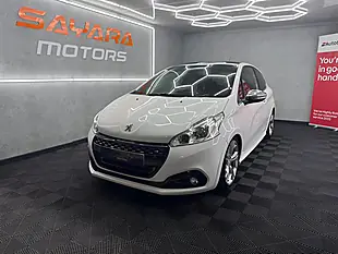Used 2017 Peugeot 208 Prestige White - Interior and Exterior details 6