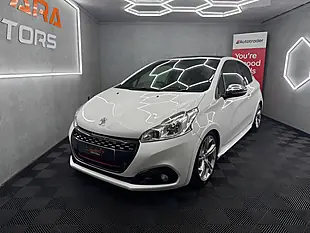 Used 2017 Peugeot 208 Prestige White - Interior and Exterior details 8